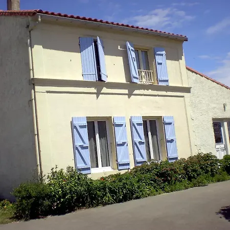 Apartment Holiday Rue De La Groie